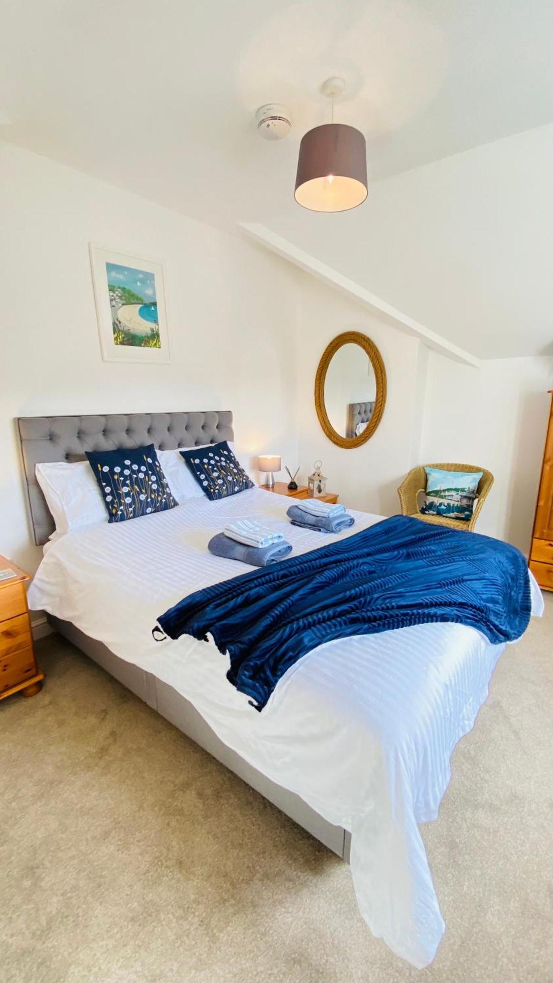 The Hillocks, Looe - Two Bedroom House With Fabulous Views Of Looe Town And Harbour Zewnętrze zdjęcie